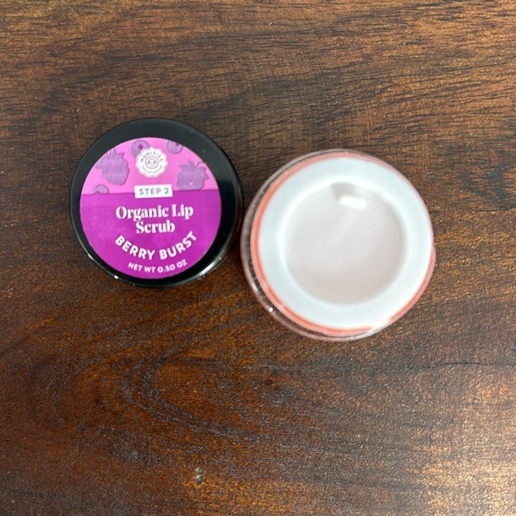 WOOLZIES 3-Pc. Set Merry Lips Ultra Moisturizing Natural Lip Masks Flavored NIB - Picture 3 of 4